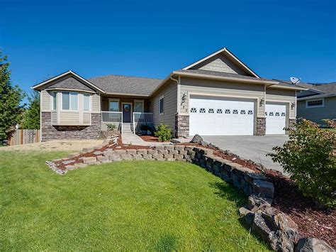 Zillow pullman - Zillow has 64 homes for sale in Kitzmiller Pullman. View listing photos, review sales history, and use our detailed real estate filters to find the perfect place.
